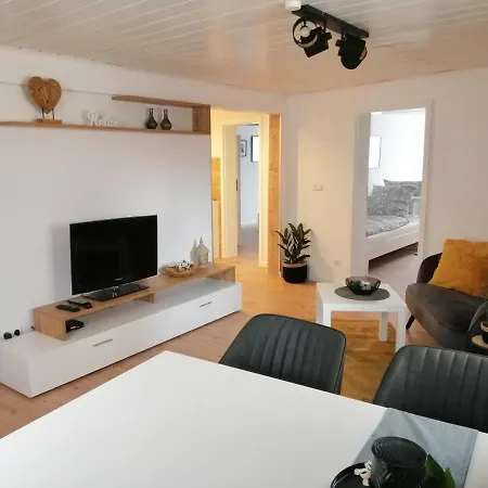 Benz Apartment *