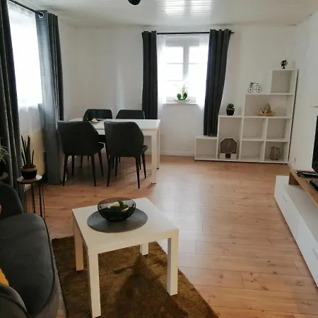 Apartment Benz *