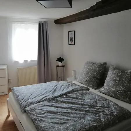 Benz Apartment *
